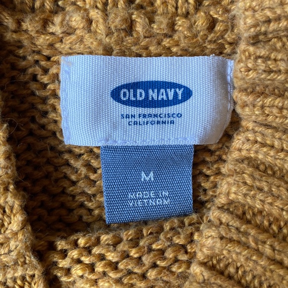Womens mustard sweater from old navy - Picture 2 of 3